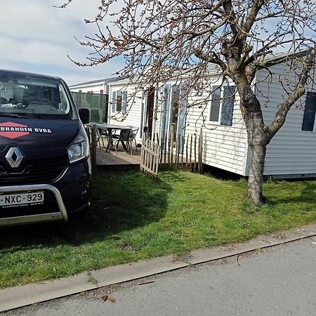 Stacaravan Bredene Met Tuin Nr 2126 Luaran gambar
