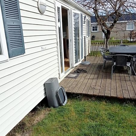 Stacaravan Bredene Met Tuin Nr 2126 Luaran gambar